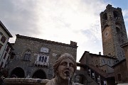 61 Piazza Vacchia, Fontna del Contarini,Palazzo della Ragione e Torre Civica (Campanone)